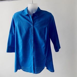 East 5th 100% cotton 3/4 sleeve button down shirt. Bright blue Size Medium. NWT.